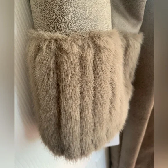 NWT Via Spiga Faux Fur Coat: Dark Taupe, Fir Lining, Pockets, Button/Snap XL - Picture 5 of 15